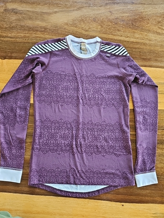 Helly Hansen Tops - Helly Hansen LIFA Active Graphic Crew Base Layer